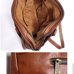 Like new stunning Patricia Nash perfect purse!